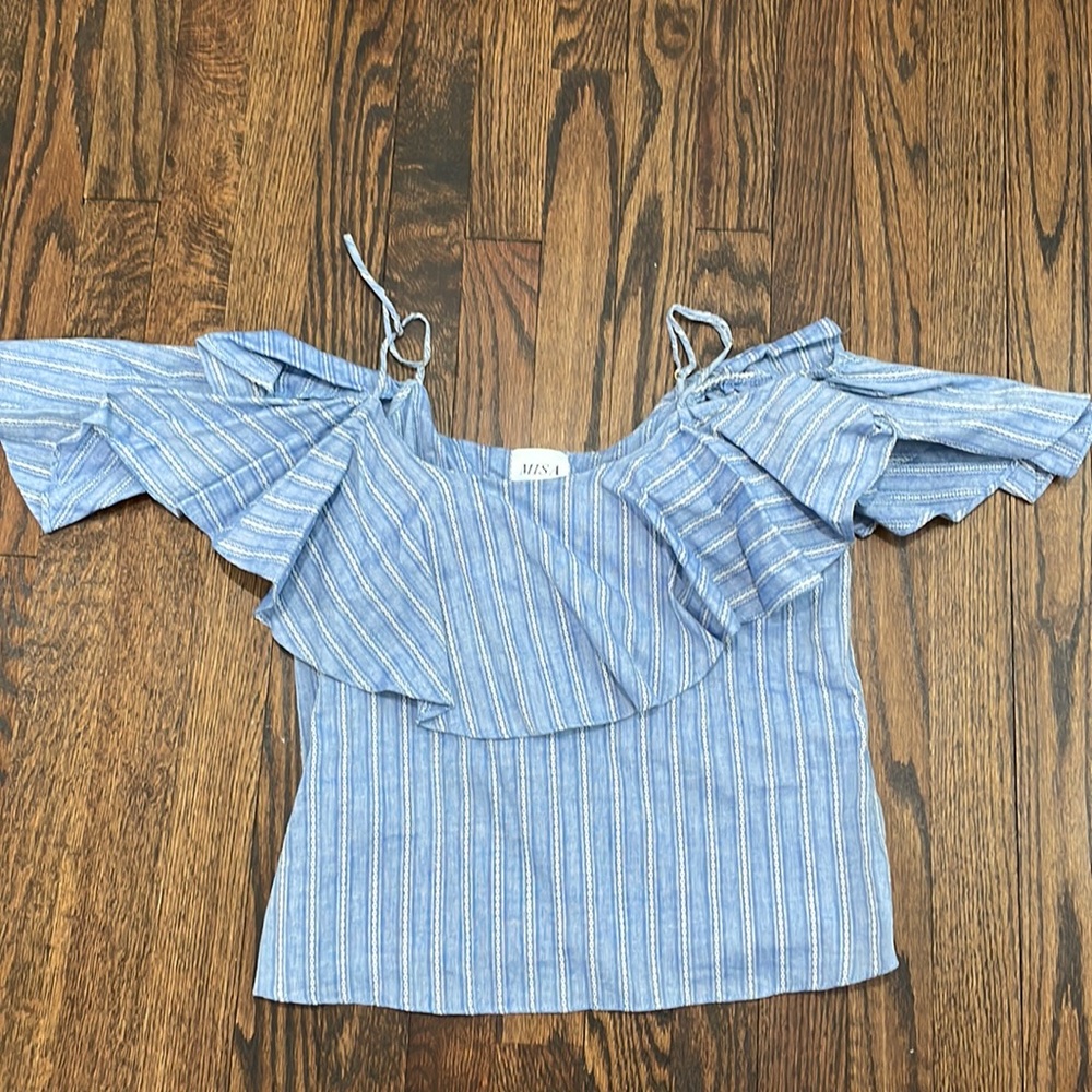 Amazing Misa top